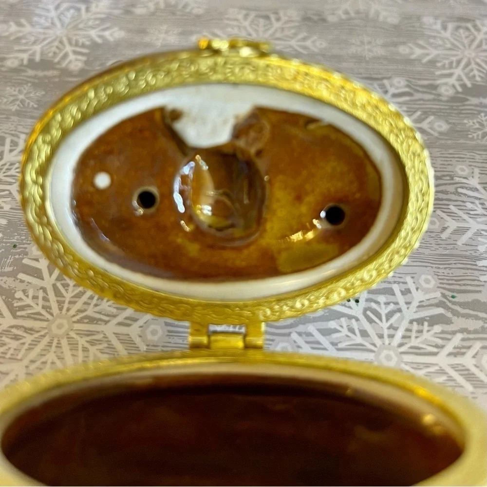 Blessed Family Nativity Lusterware Trinket Pill Box EUC